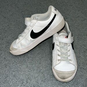 Nike Blazers size 2.5 youth